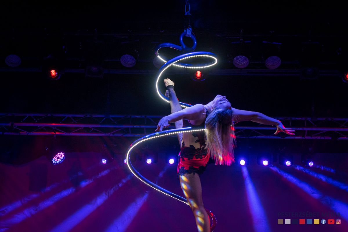 LED Spiral Show